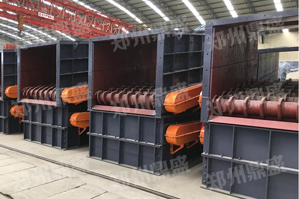 魏橋鋁電波動(dòng)輥式給料機11